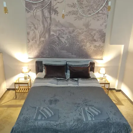 Cozy In Centrum Apartment